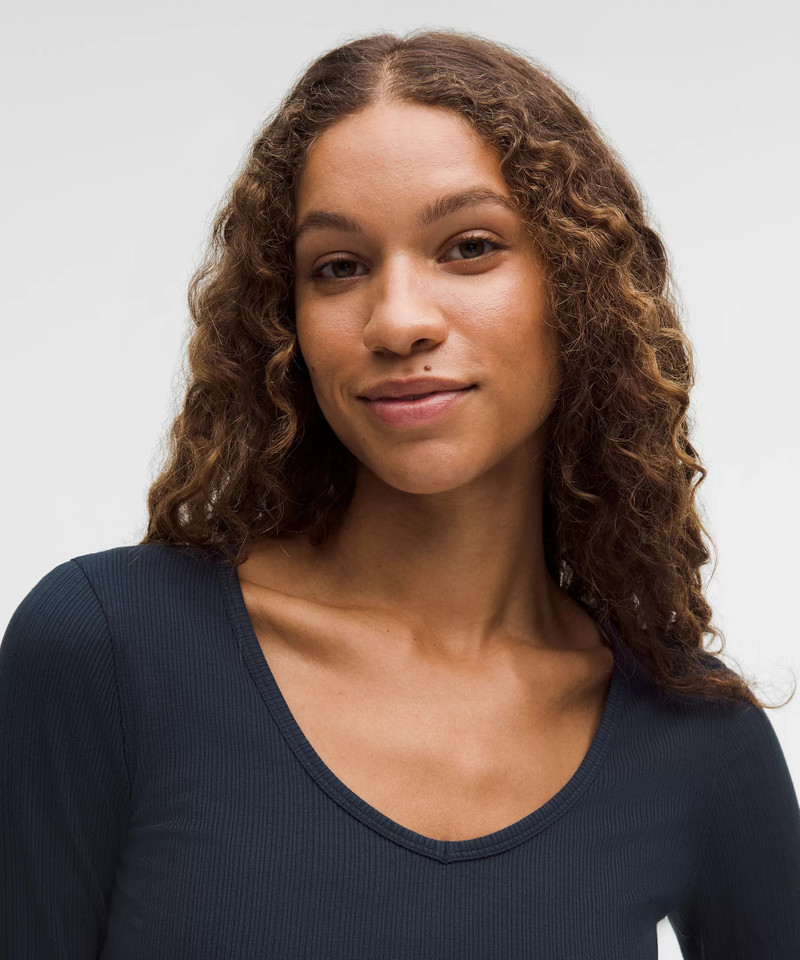 Hold Tight Micro-Rib V-Neck Long-Sleeve Shirt 4