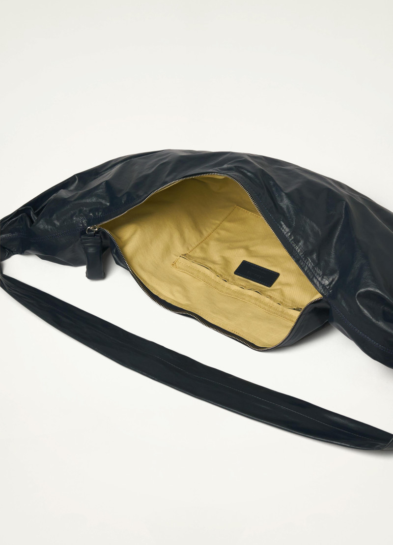 LARGE SOFT CROISSANT 5