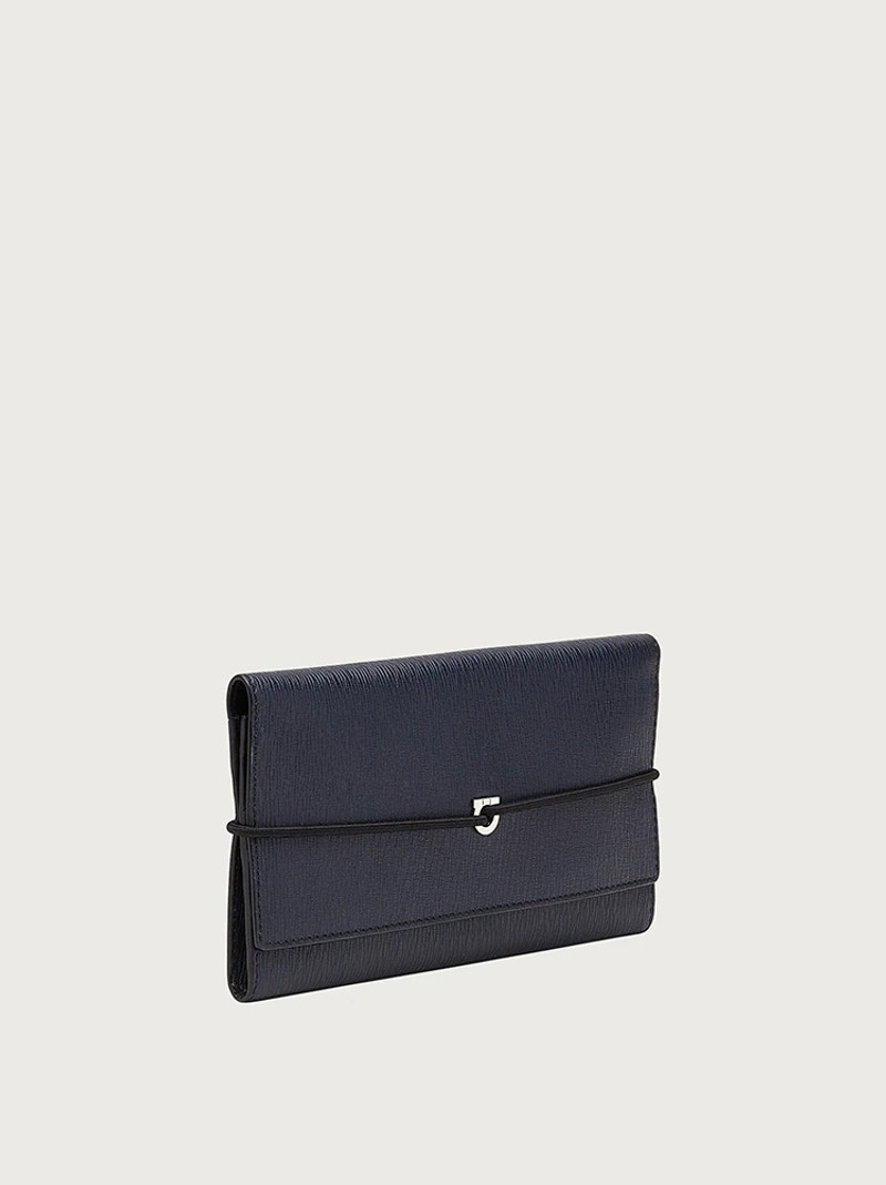 FERRAGAMO GANCINI CLUTCH outlook