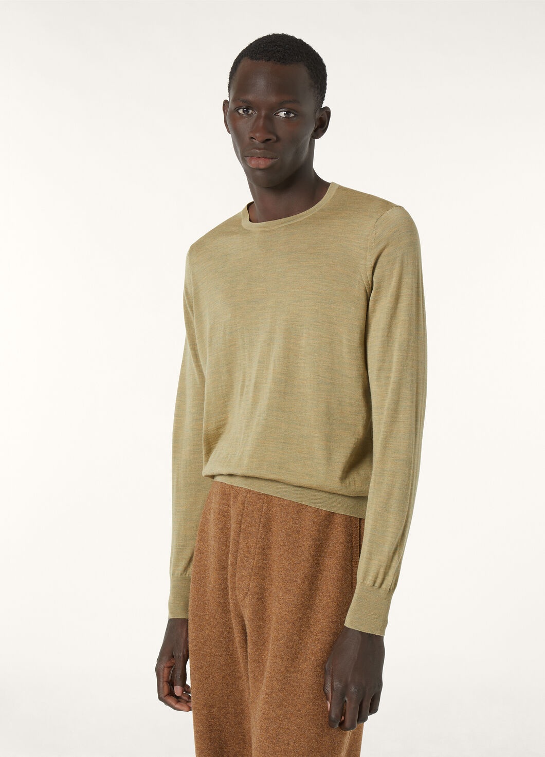 T-Shirt Crewneck - 4