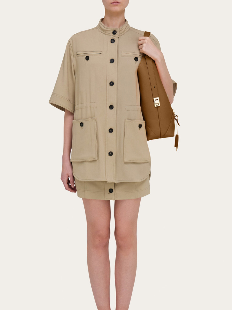 V-shaped hobo bag (M) 3