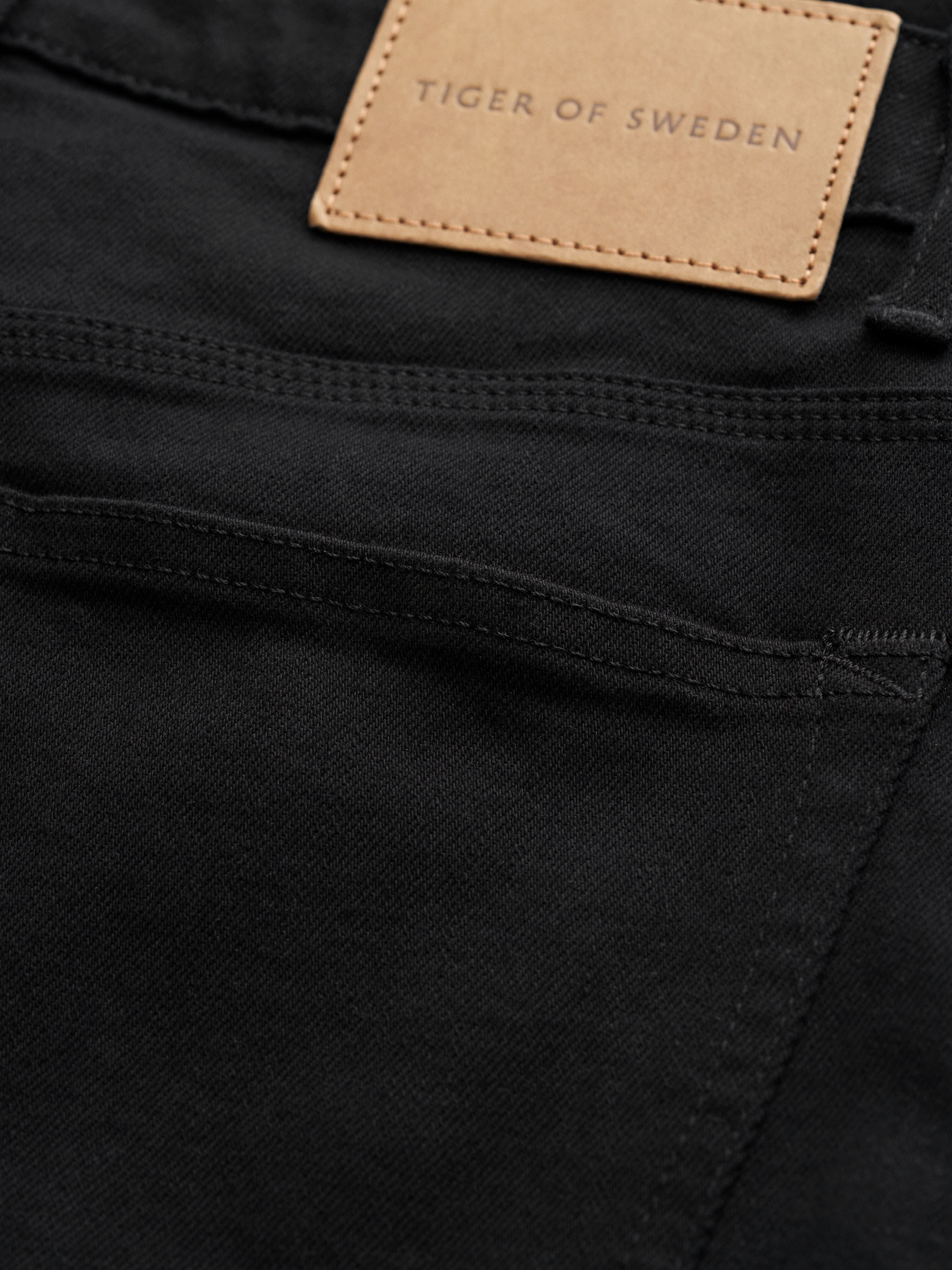 Maggie Slim-straight Jeans - 7
