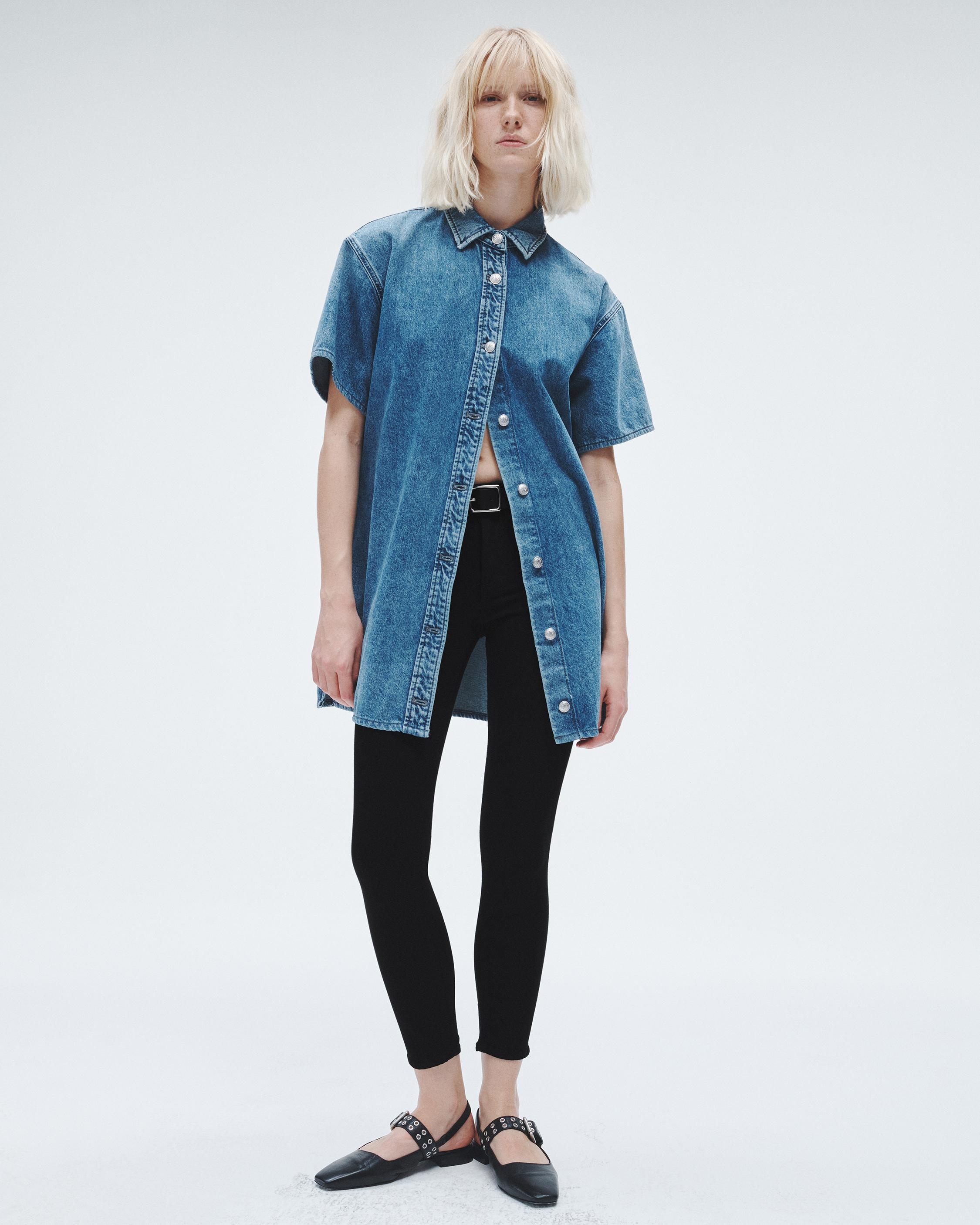 Cate Ankle Skinny - Black
Mid-Rise Stretch Jean - 2