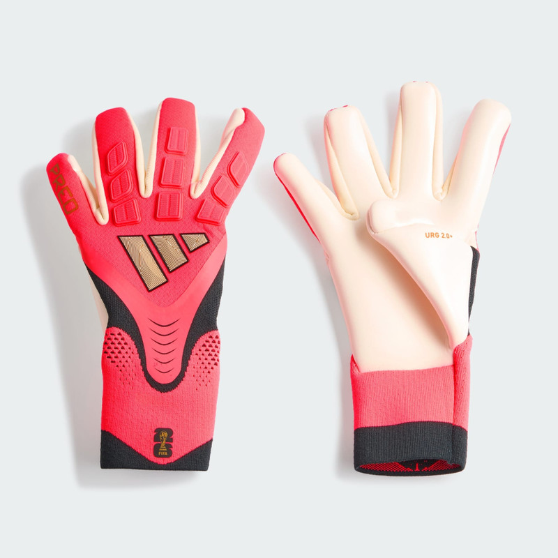 Predator Pro Goalkeeper Glove 1
