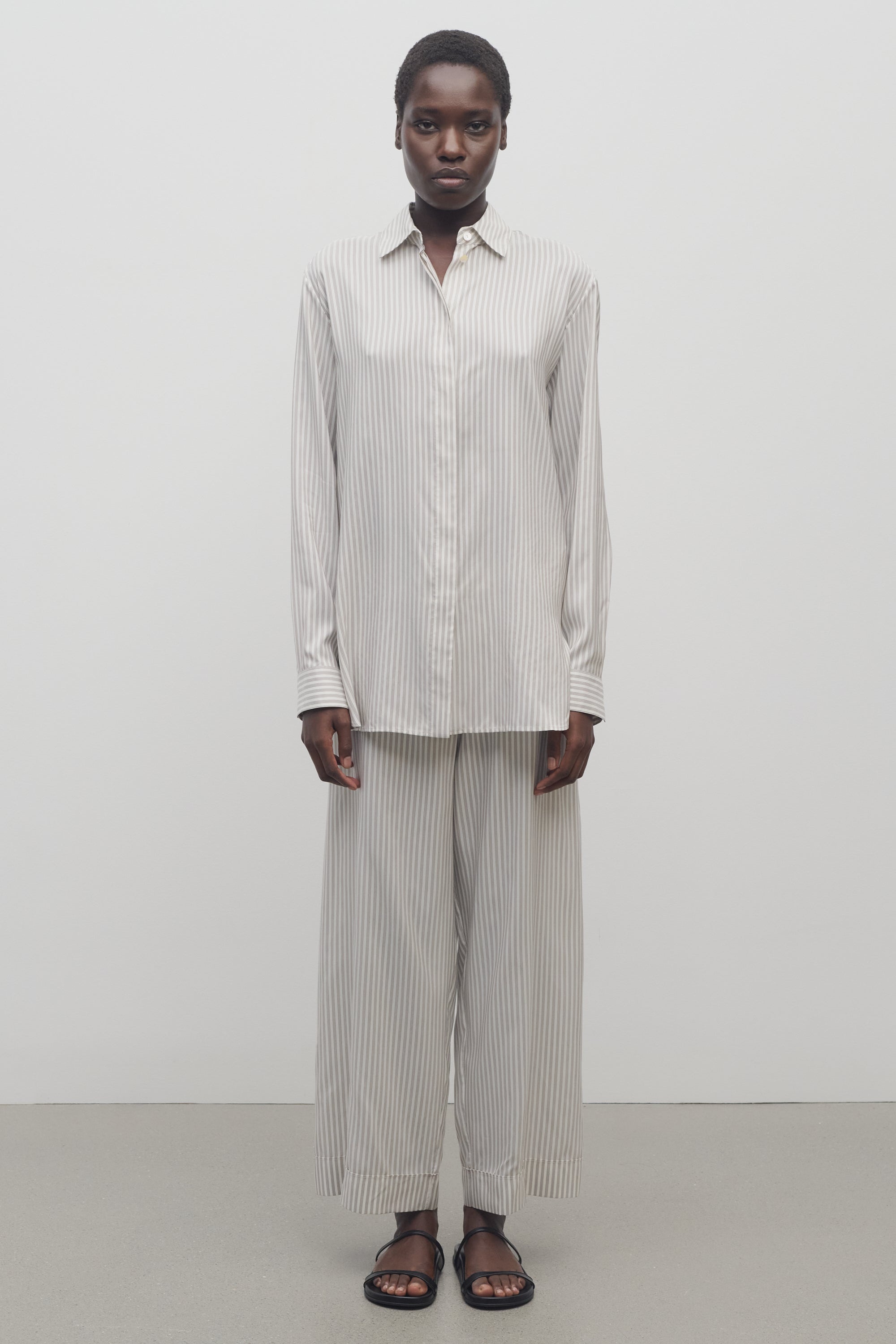Yayah Pant in Silk - 3