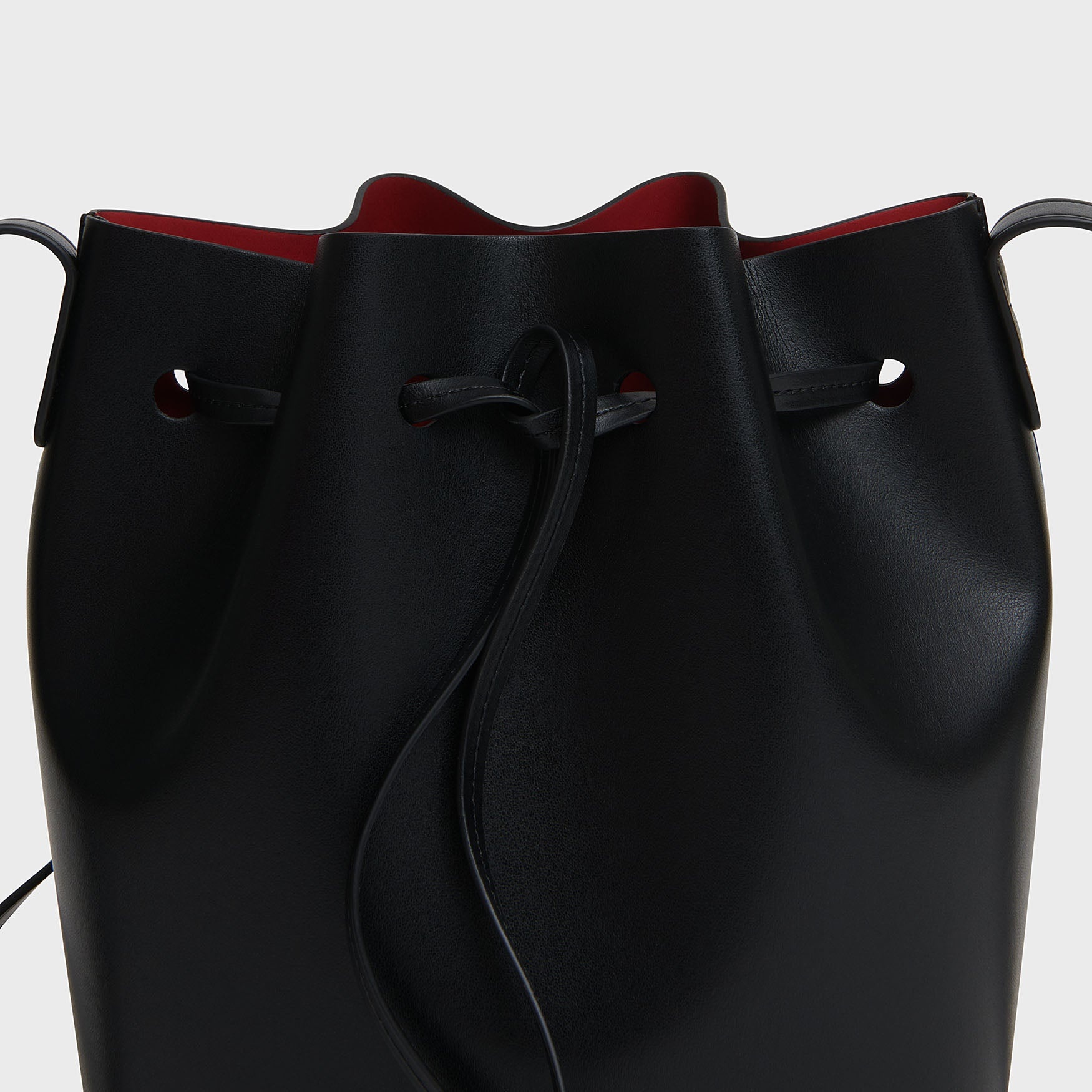 VEGAN APPLE LEATHER BUCKET BAG - 3