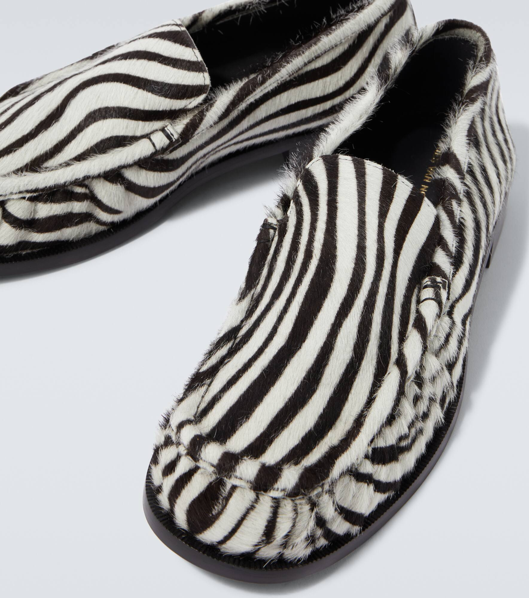 Animal-printed calf hair loafers - 3
