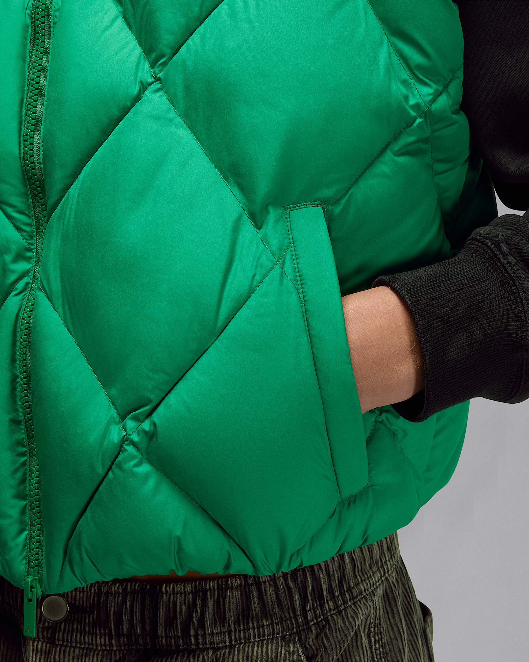 Jordan Brooklyn Women's Therma-FIT Quilted Puffer Vest - 5
