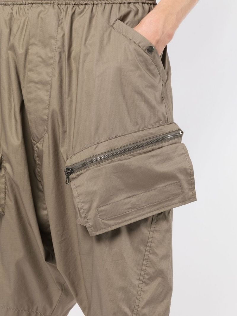 drop-crotch cargo shorts - 5