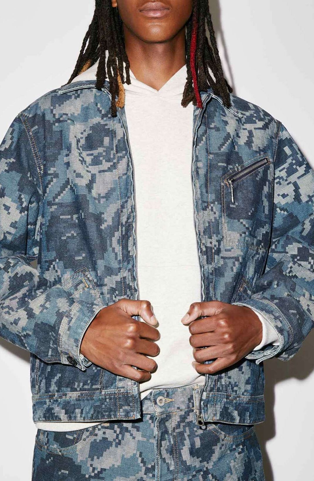 'Pixel Rose' denim jacket - 5