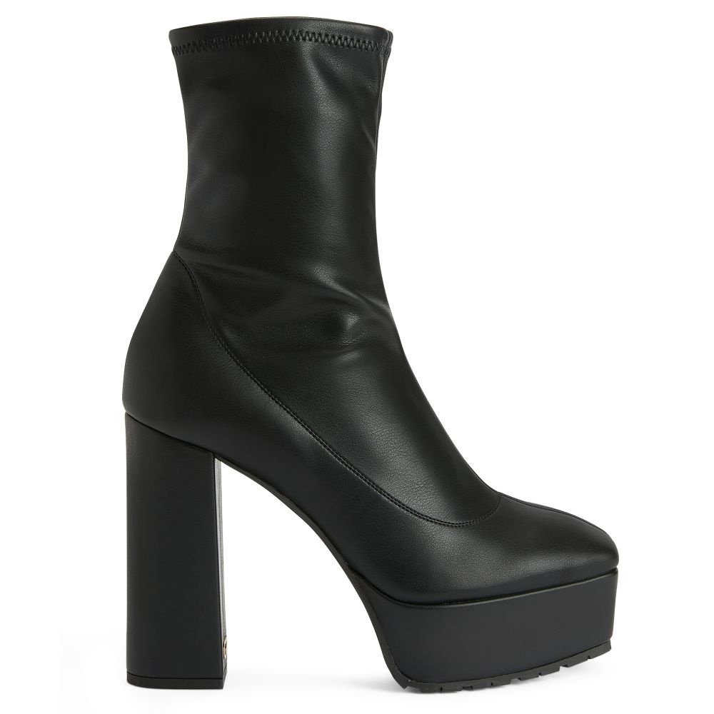 【関税込み】Giuseppe Zanotti ブラック Morgana ブーツ Giuseppe Zanotti Morgana 120mm Leather Boots | Black