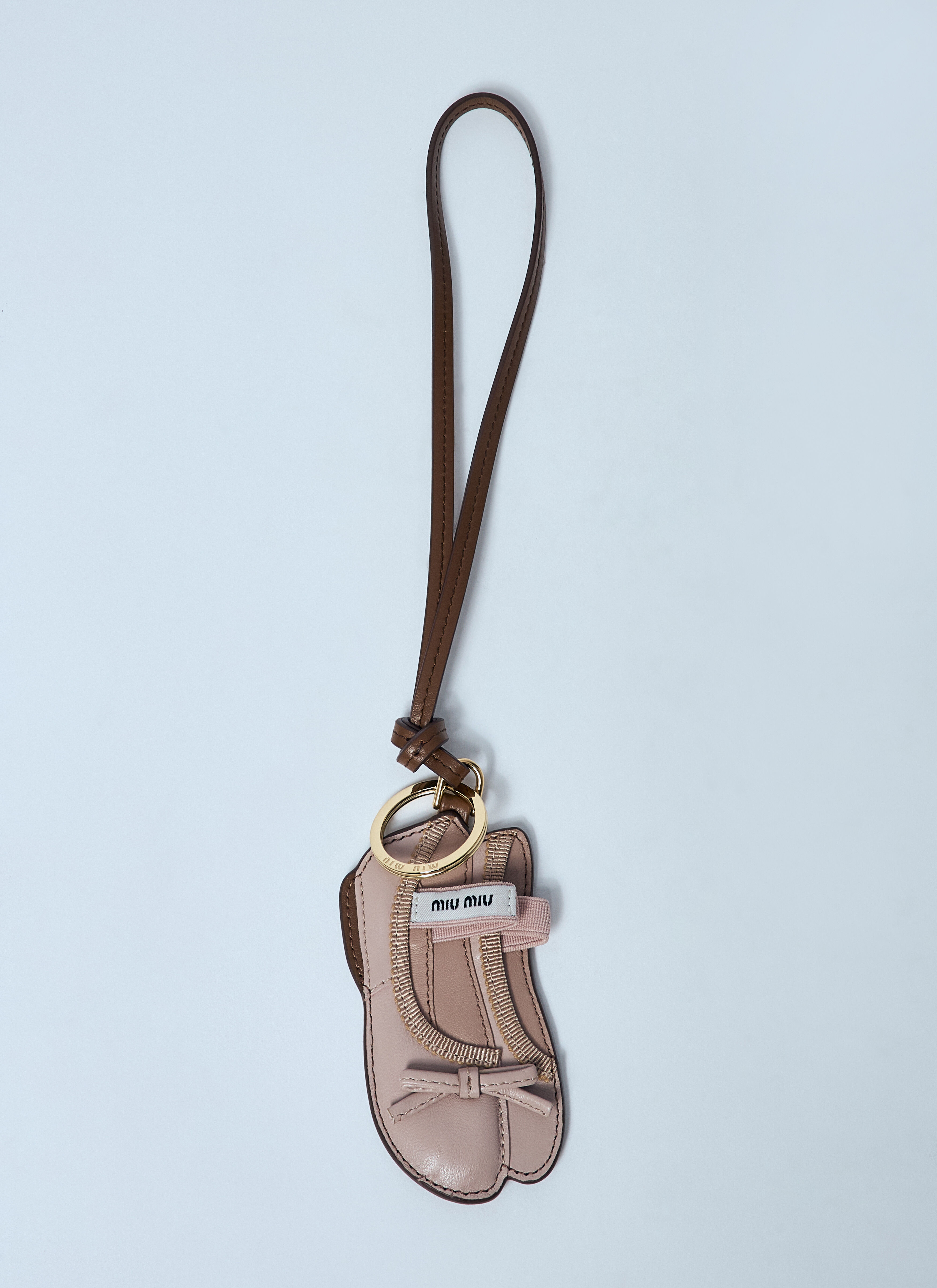 【完売必至】MiuMiu シアリング チャンキーレザーバレエフラット Miu Miu Miu Ballet Leather Keychain | lncc | REVERSIBLE
