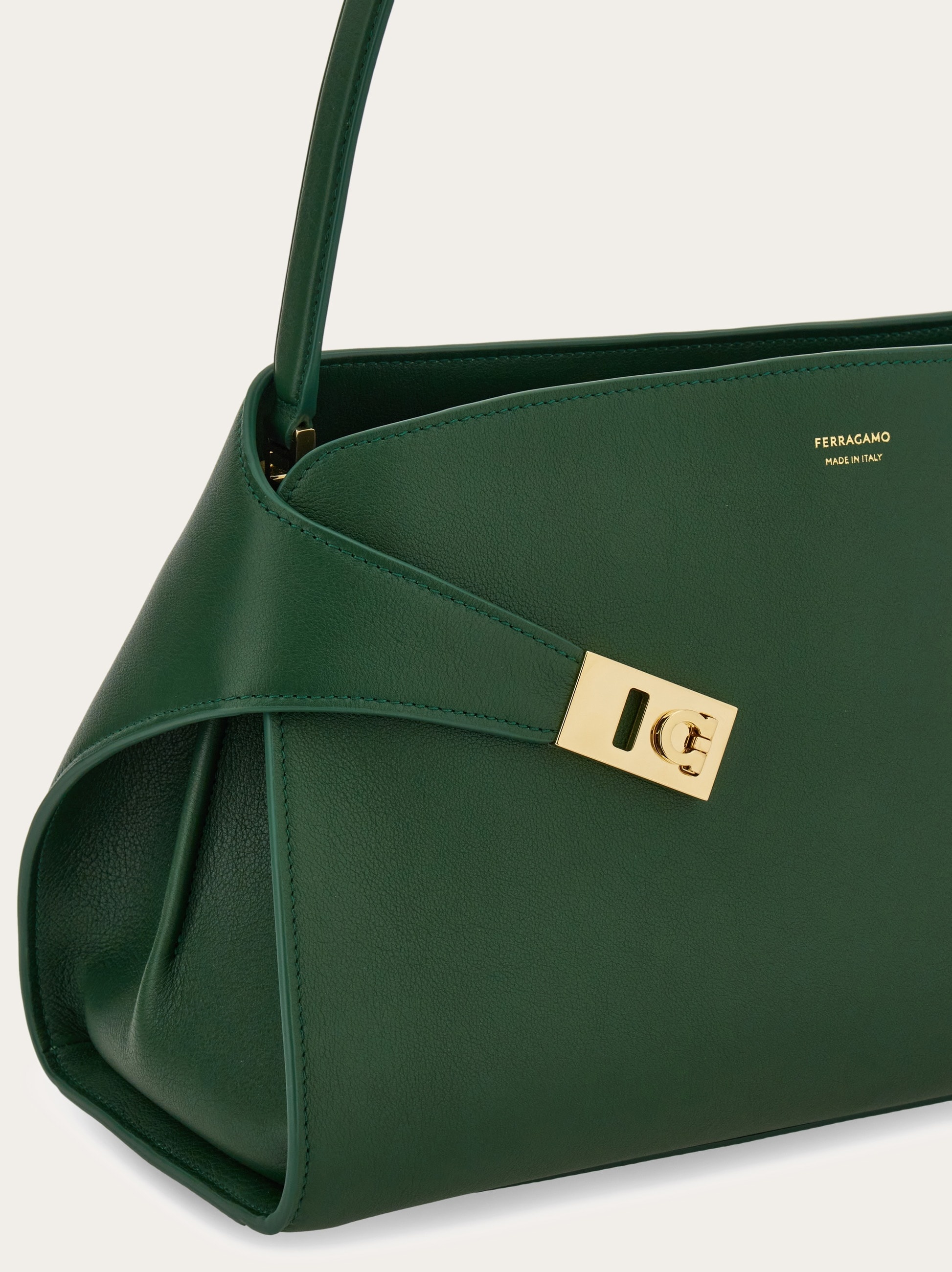 Hug soft bicolor shoulder bag (M) - 8