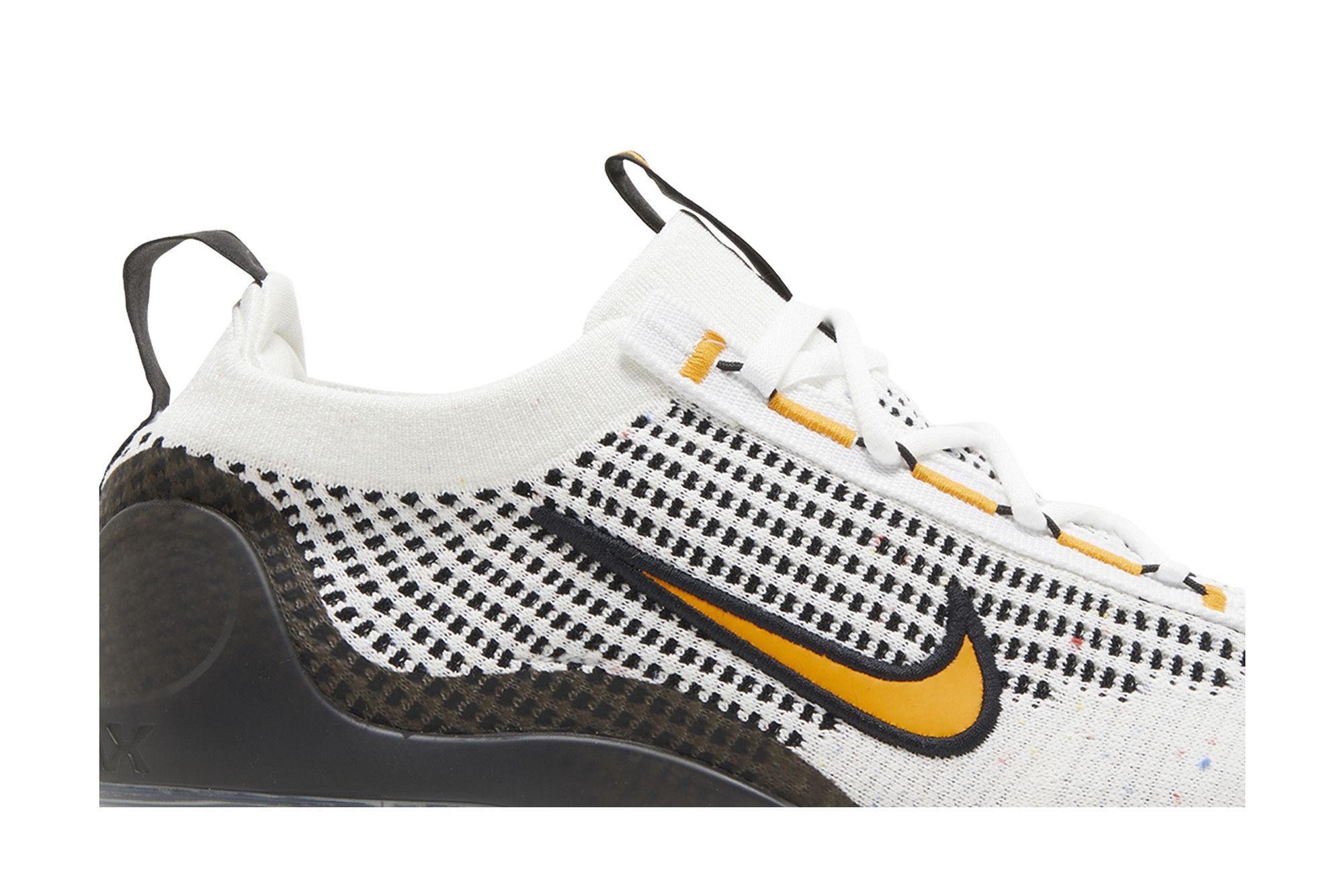 Air VaporMax 2021 Flyknit 'White Kumquat' - 2