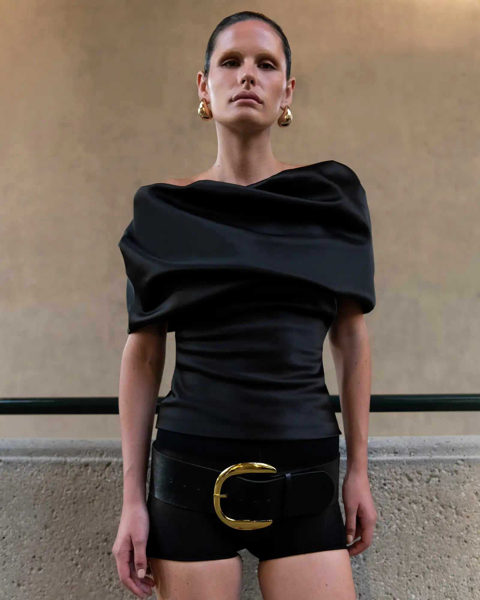 BARGE TOP BLACK SATEEN - 5