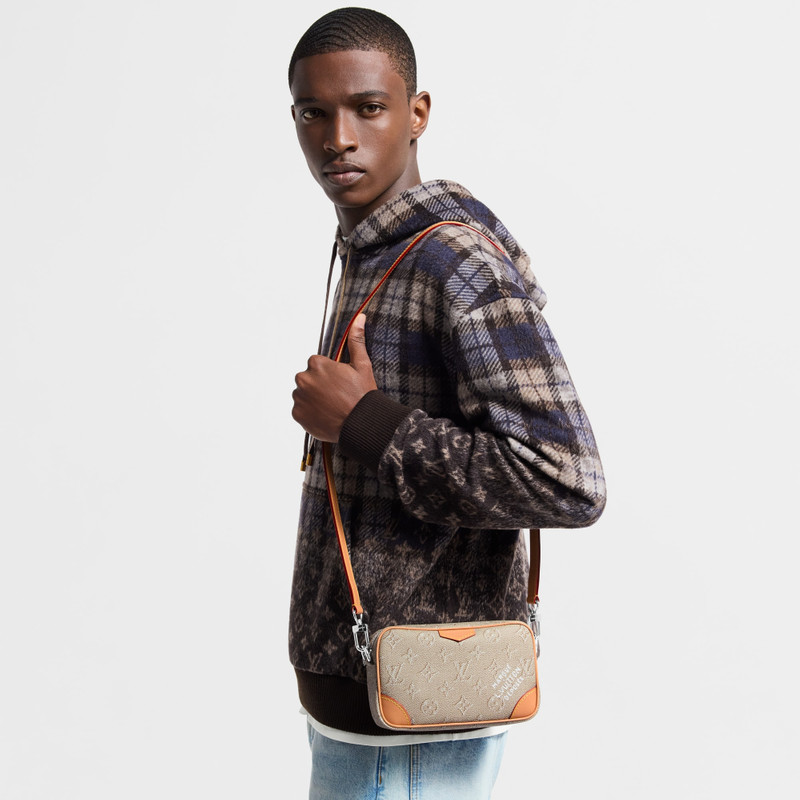 Louis Vuitton Trocadéro Wearable Wallet outlook