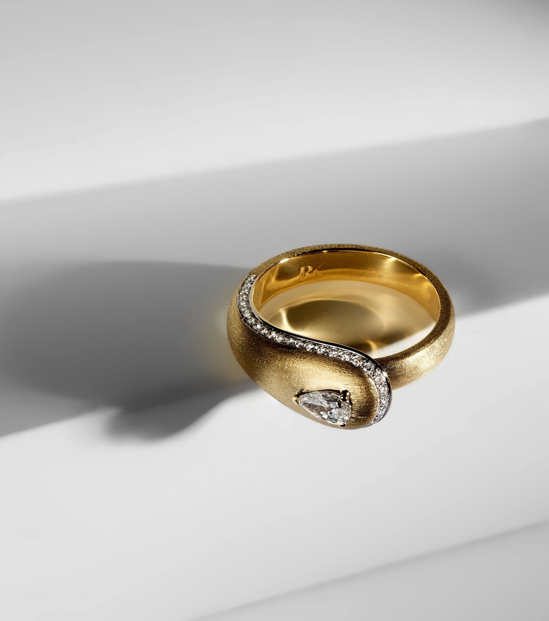 Prestige 18kt gold ring with diamonds - 5
