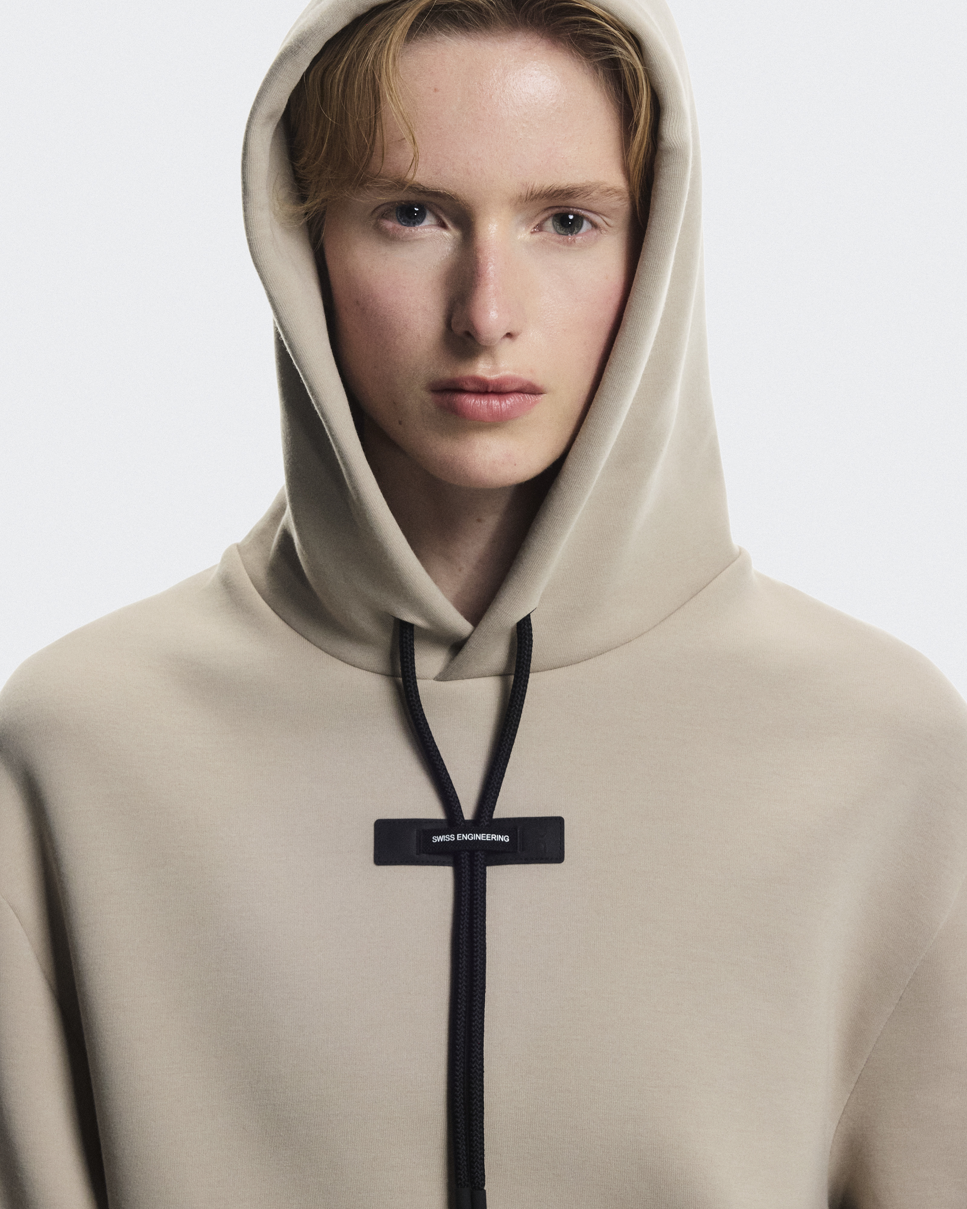 Focus Tech Hoodie - 5
