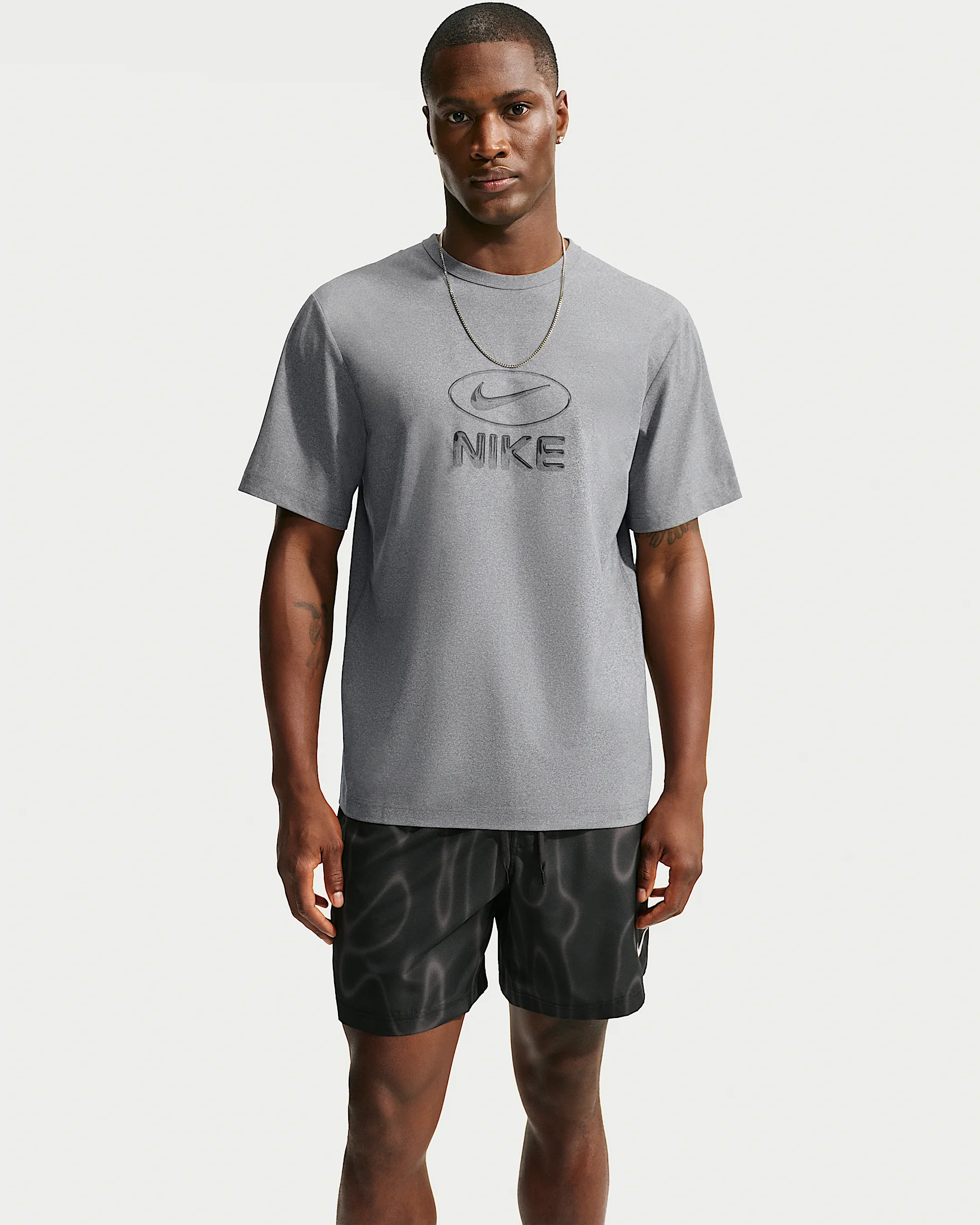 Nike Hyverse Men's Dri-FIT UV Protection Training T-Shirt - 1