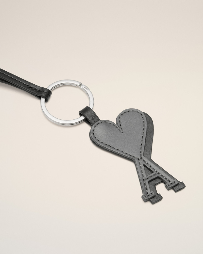 AMI Paris BLACK LEATHER AMI DE COEUR KEYRING outlook