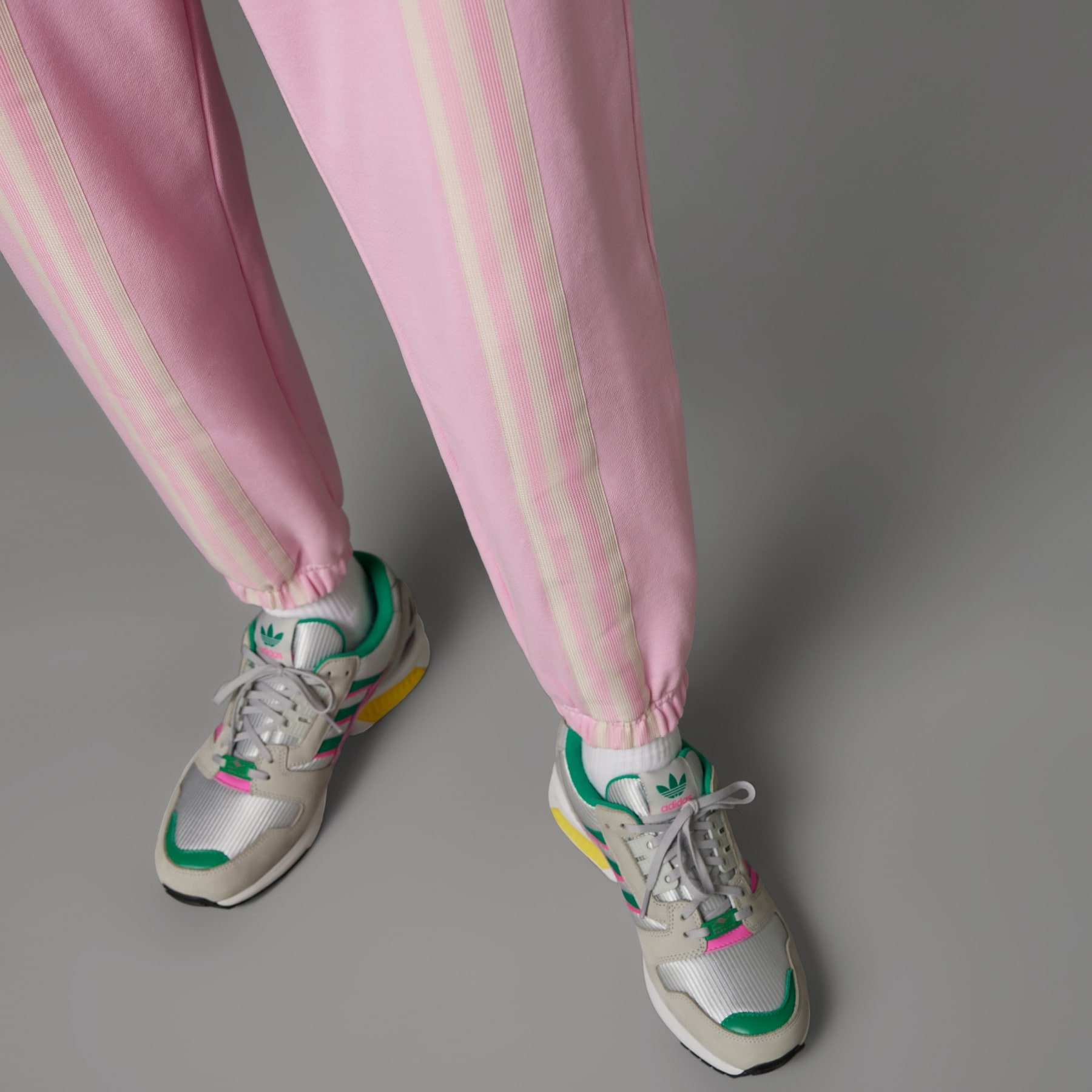 Adicolor 70s 3-Stripes Sweatpants - 7