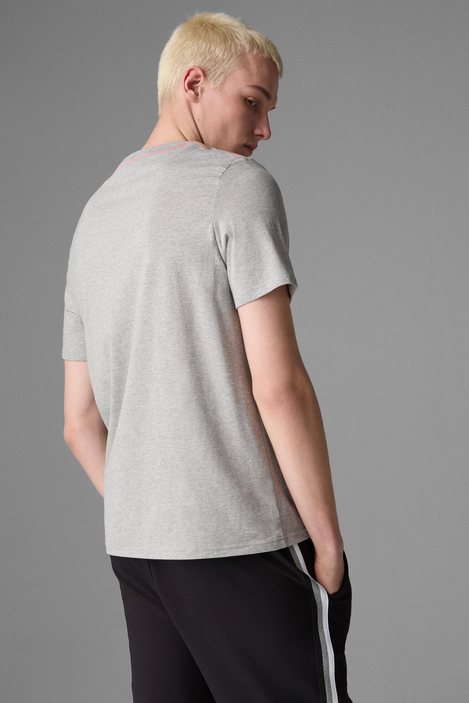 Vito T-shirt in Gray - 3