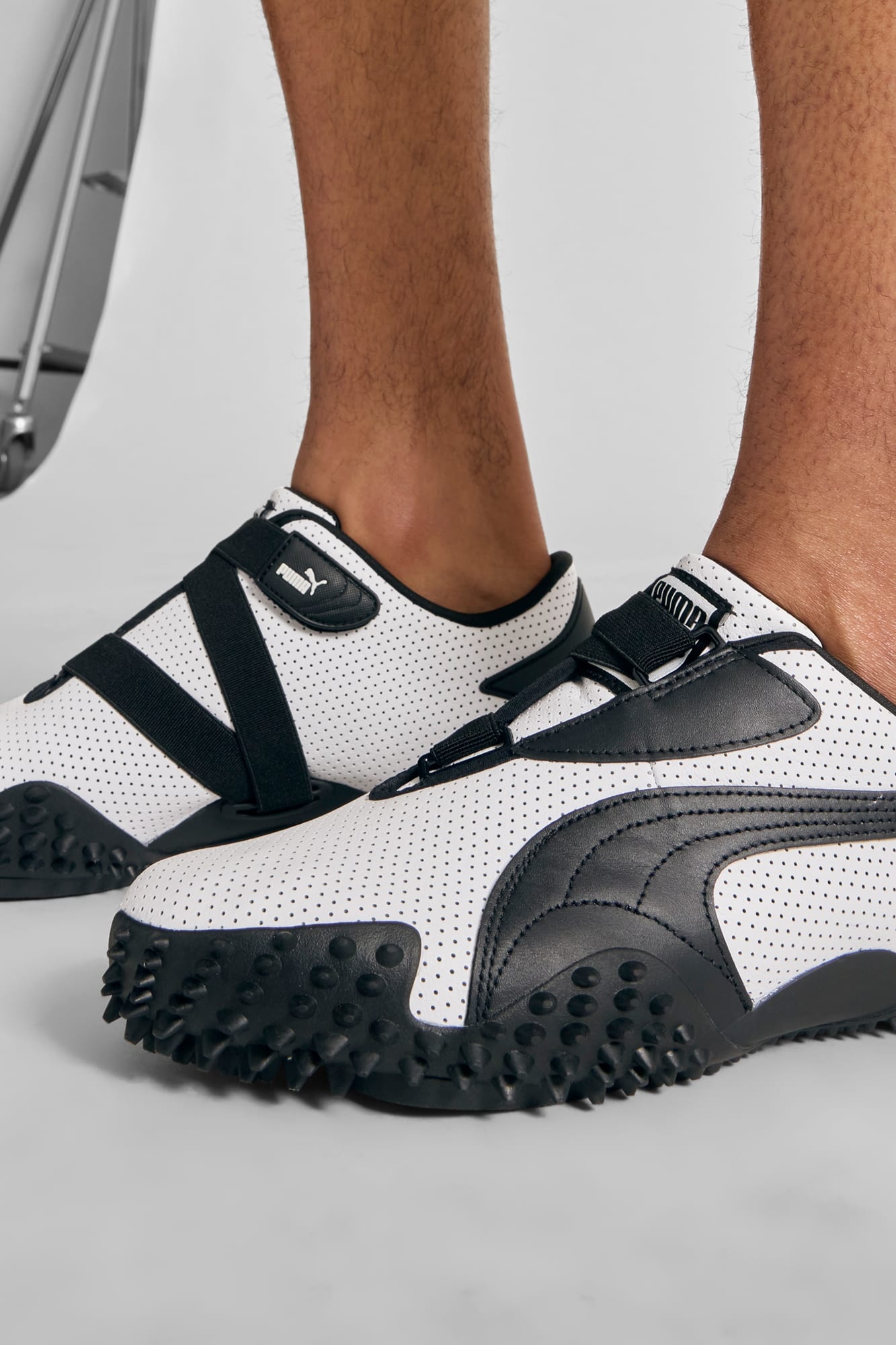 Mostro Perforated Sneakers - 2