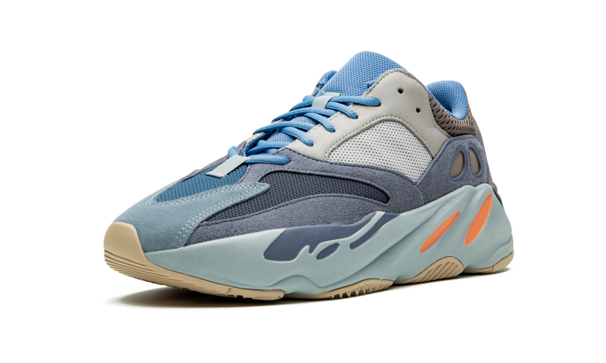 Yeezy Boost 700 - 4