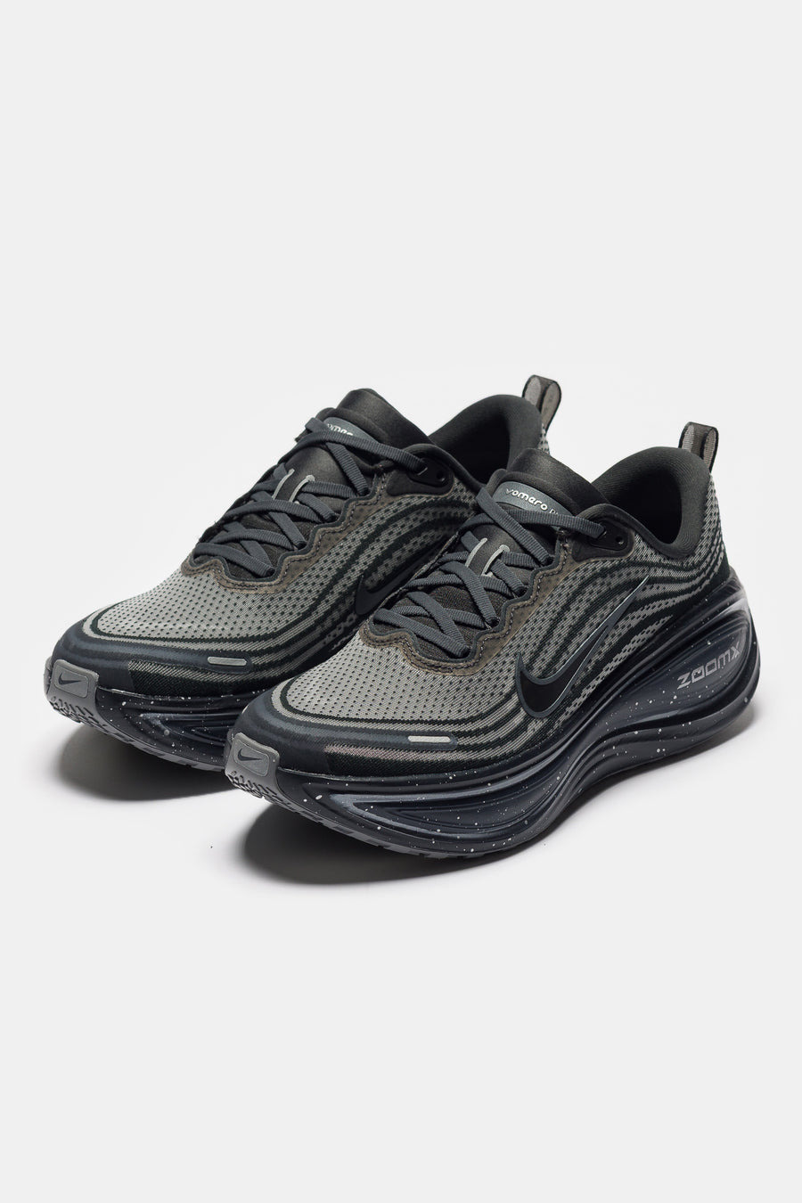 Vomero Plus Sneaker in Anthracite/Black/Dark Obsidian/Obsidian - 3
