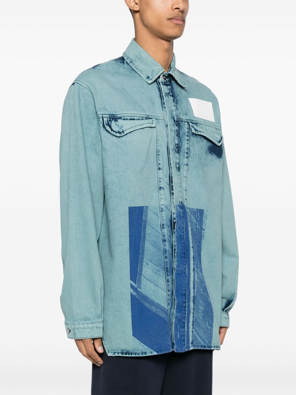 abstract-print denim shirt - 3