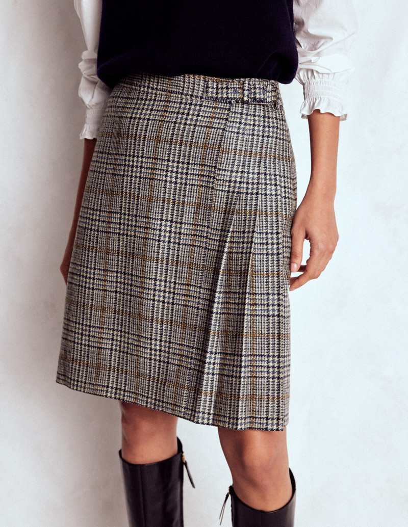 Helen Wool Kilt Skirt-Blue and Grey Prince of Wales 6