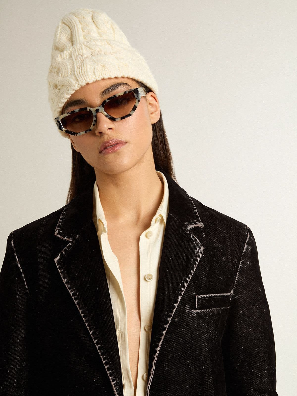 Women's black denim jacket with a velvet effect - 5