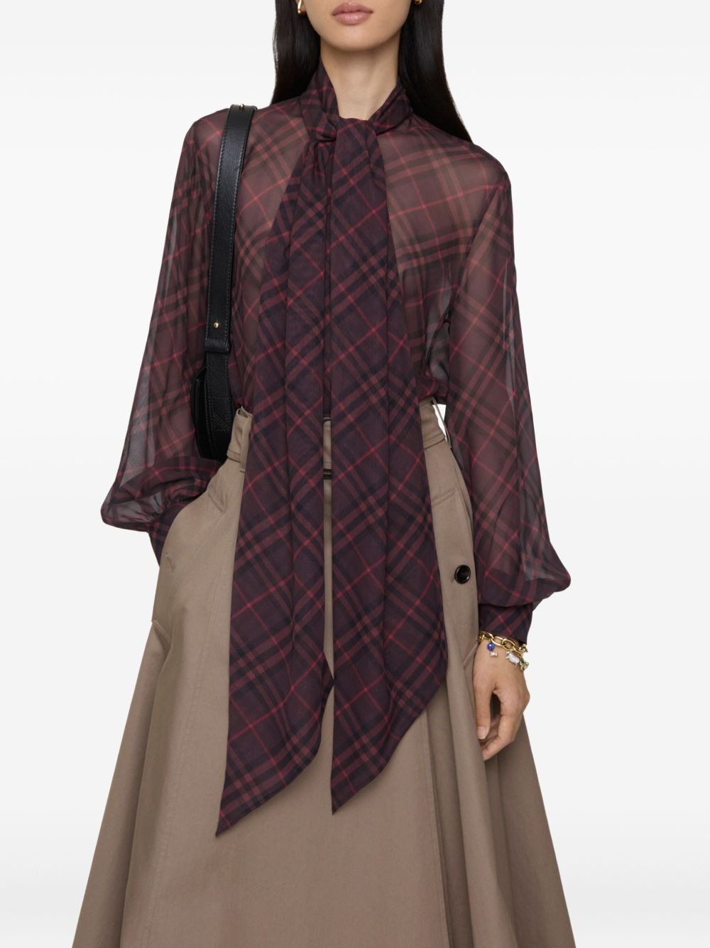 check-pattern blouse - 3
