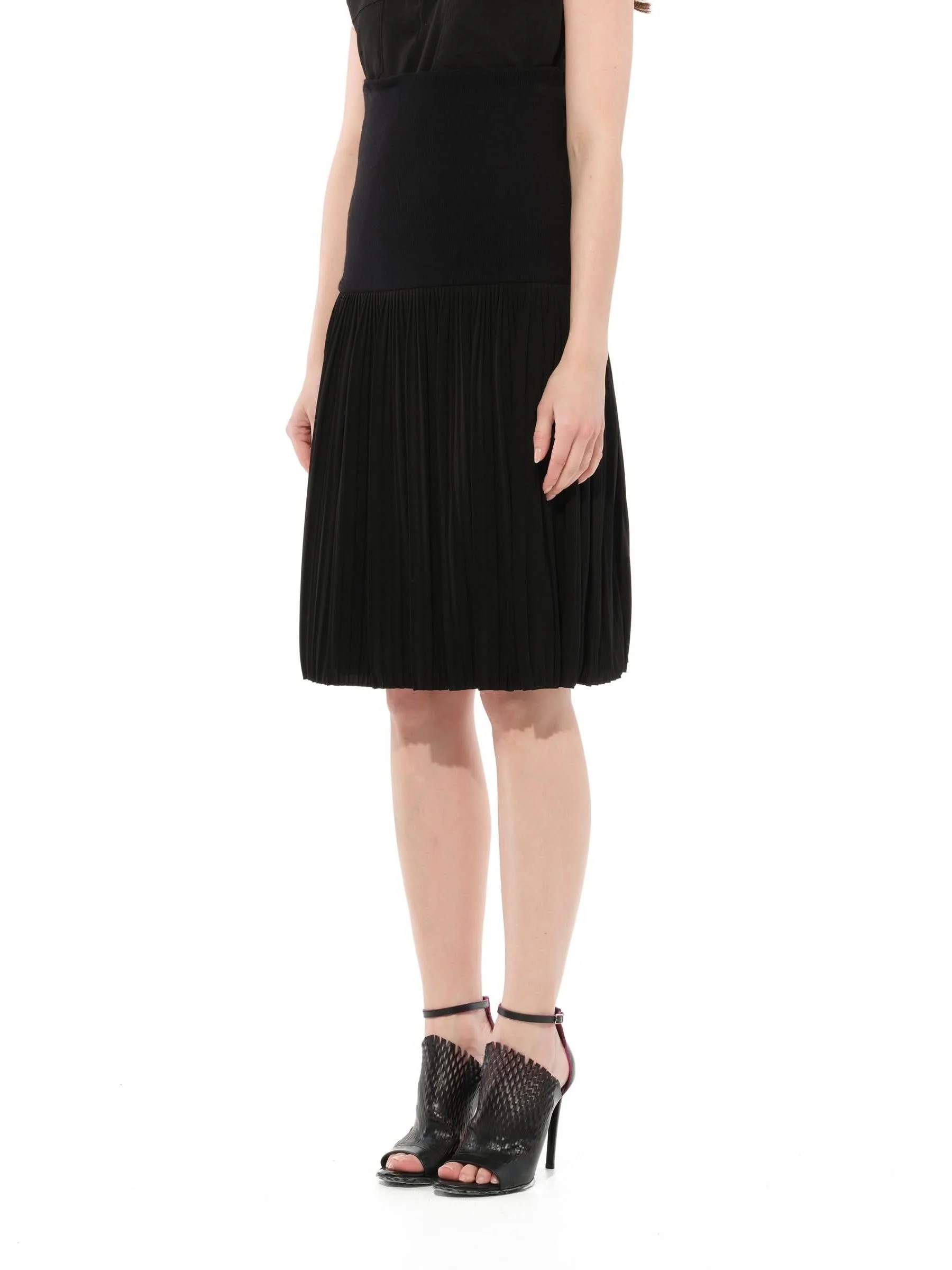 Short Skirt in Black - 1