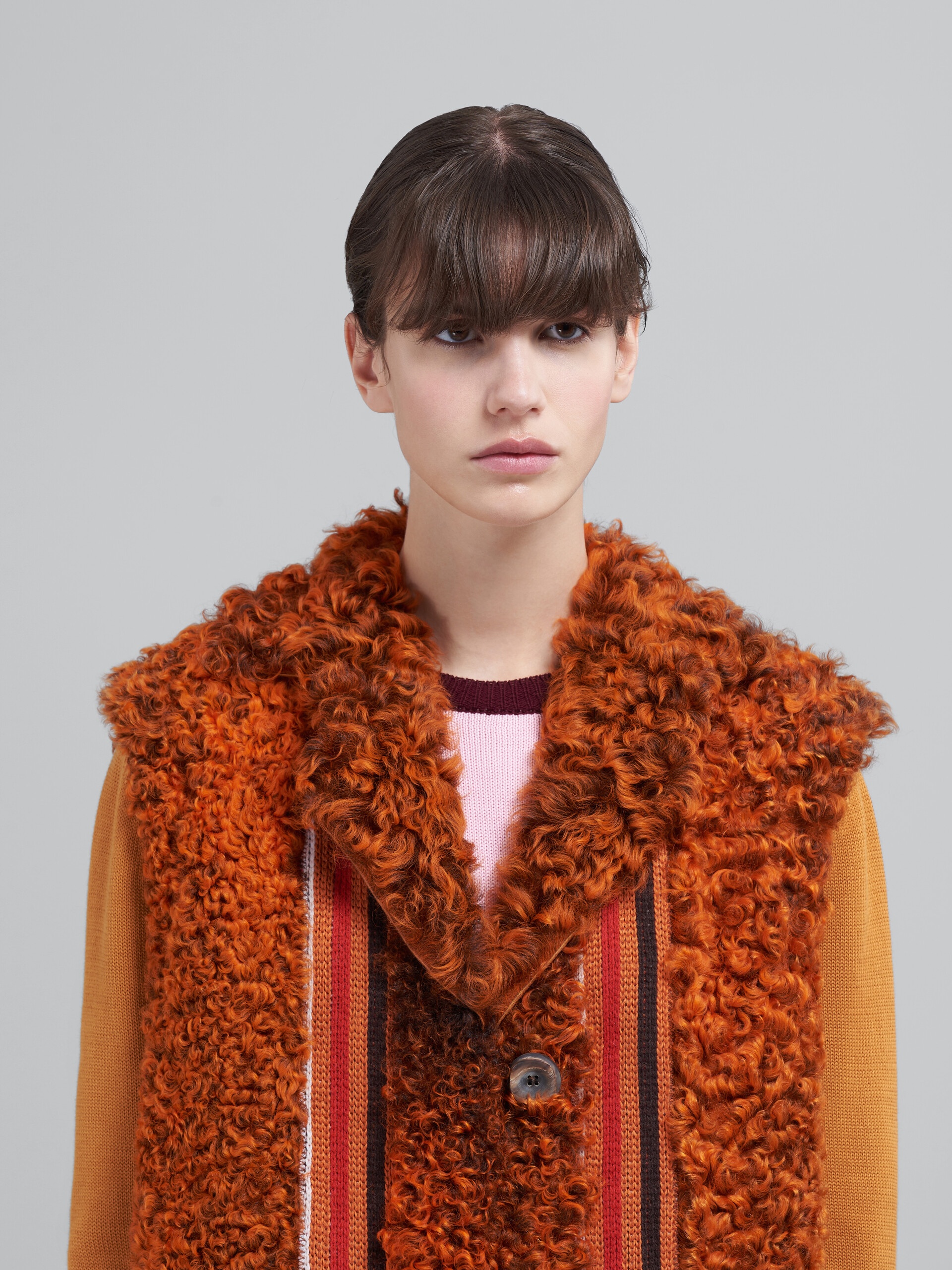 DYED CURLY LAMB LEATHER VEST - 4