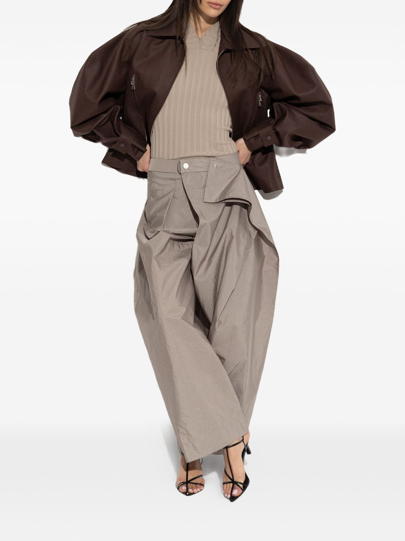 ISSEY MIYAKE V-neck ribbed top outlook