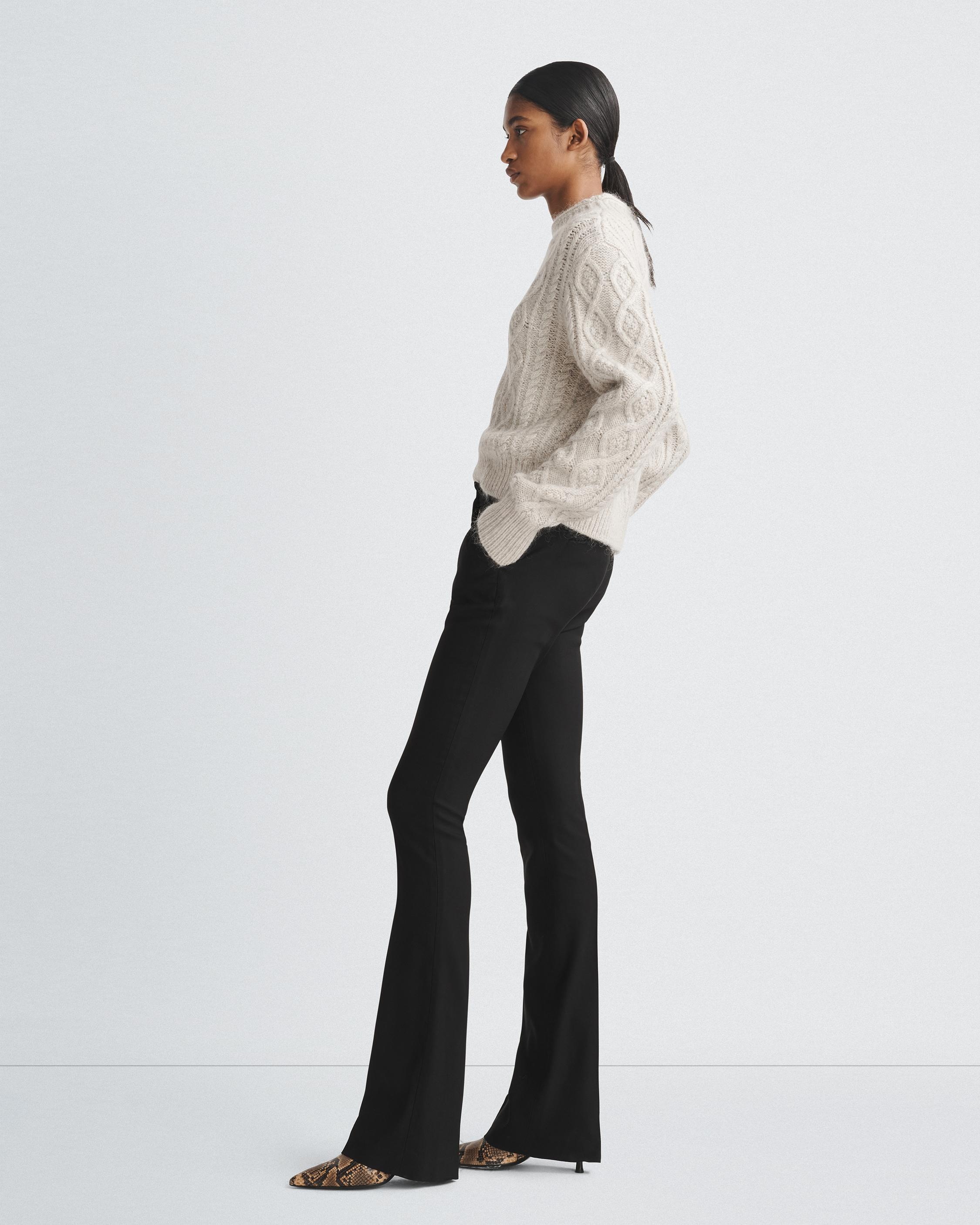 Brody Wool Blend Turtleneck
Relaxed Fit - 4