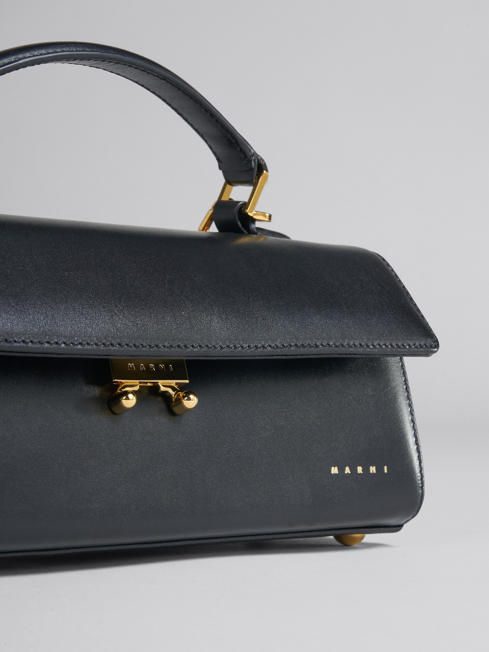 RELATIVITY MEDIUM BAG IN BLACK LEATHER - 5