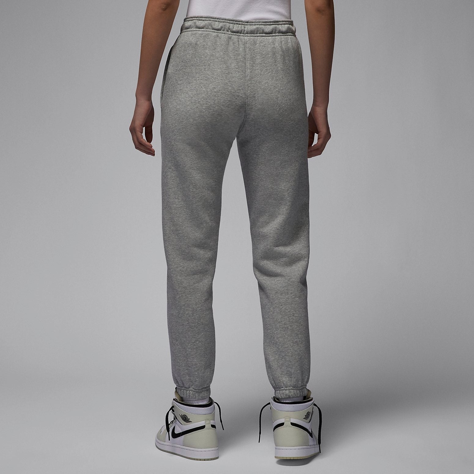 (WMNS) Air Jordan Brooklyn Fleece Sweatpants 'Grey' FN4495-063 - 3