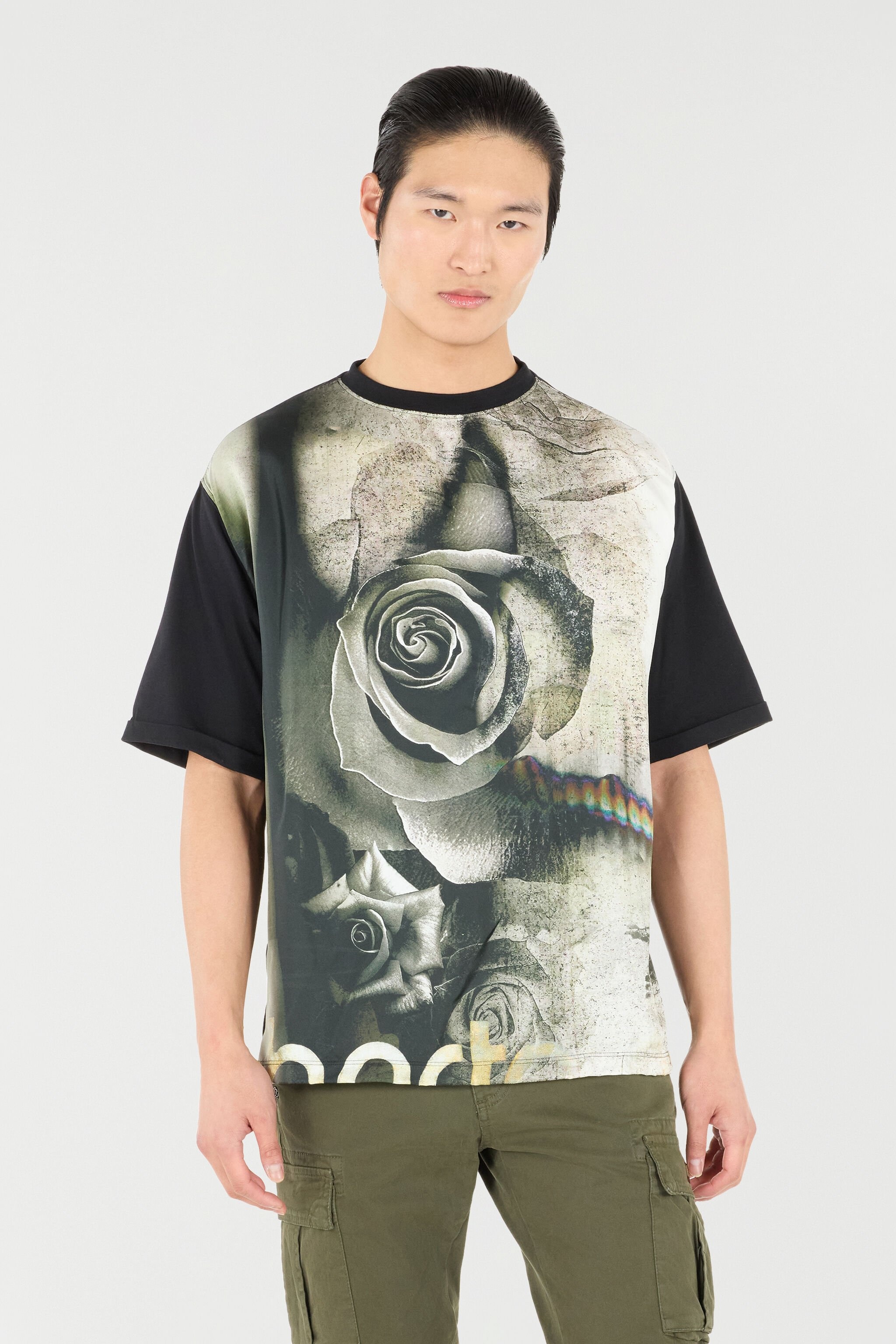 T-Shirt With Rose Print - 3