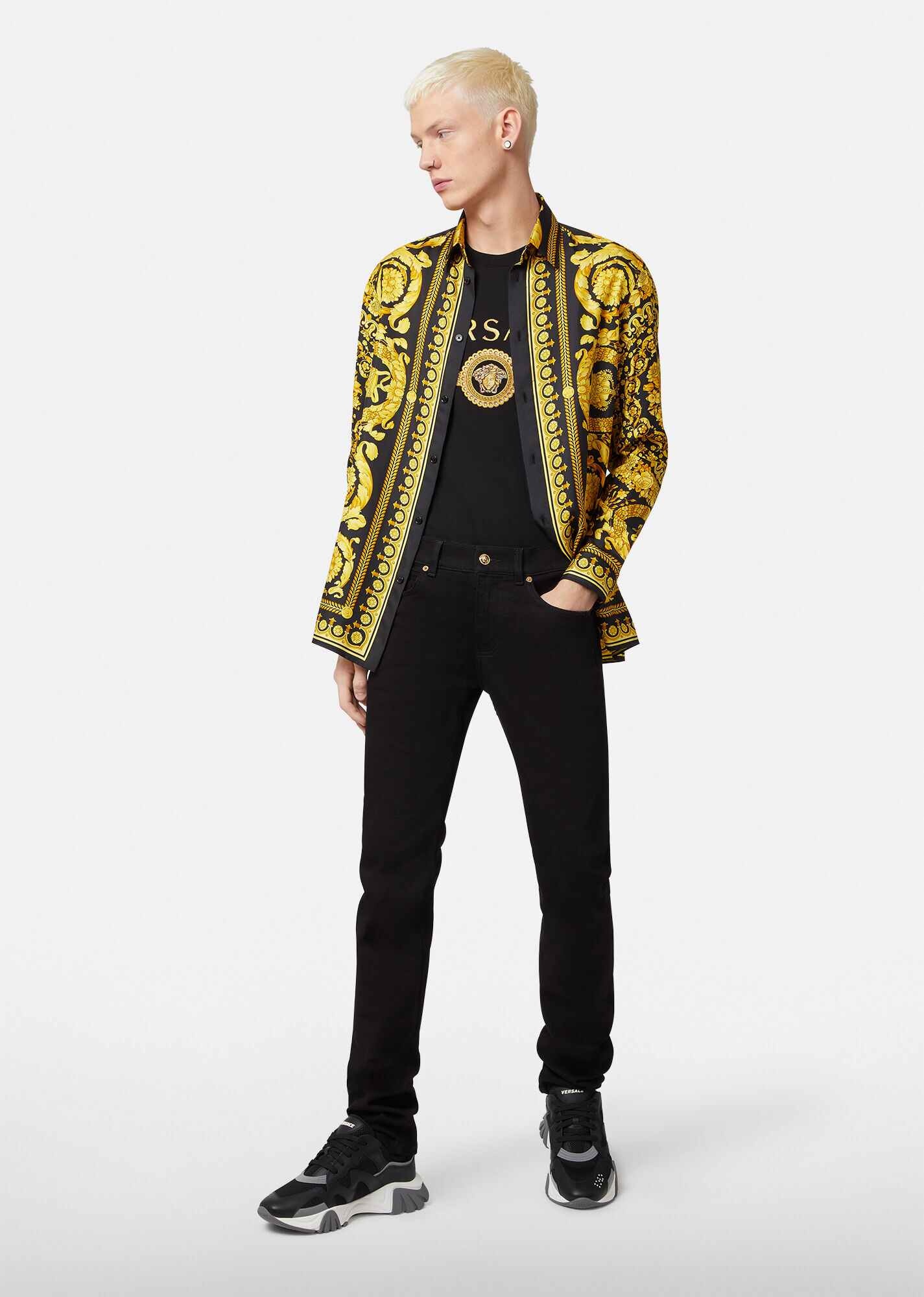 ★VERSACE★バロコ アンダーシャツ Barocco Silk Shirt Black,Print | VERSACE US