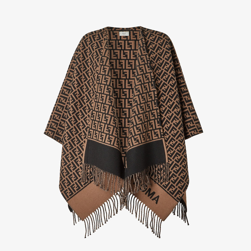 Poncho 1