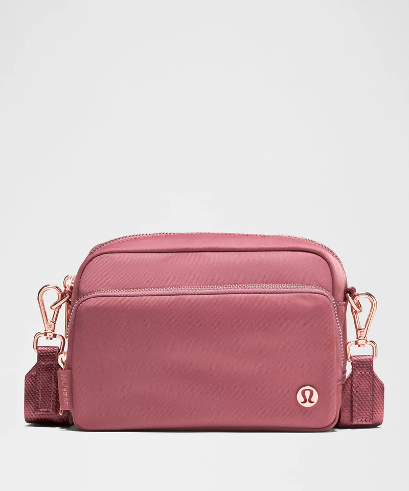 Everywhere Crossbody Bag 2L *Metal Hardware 1