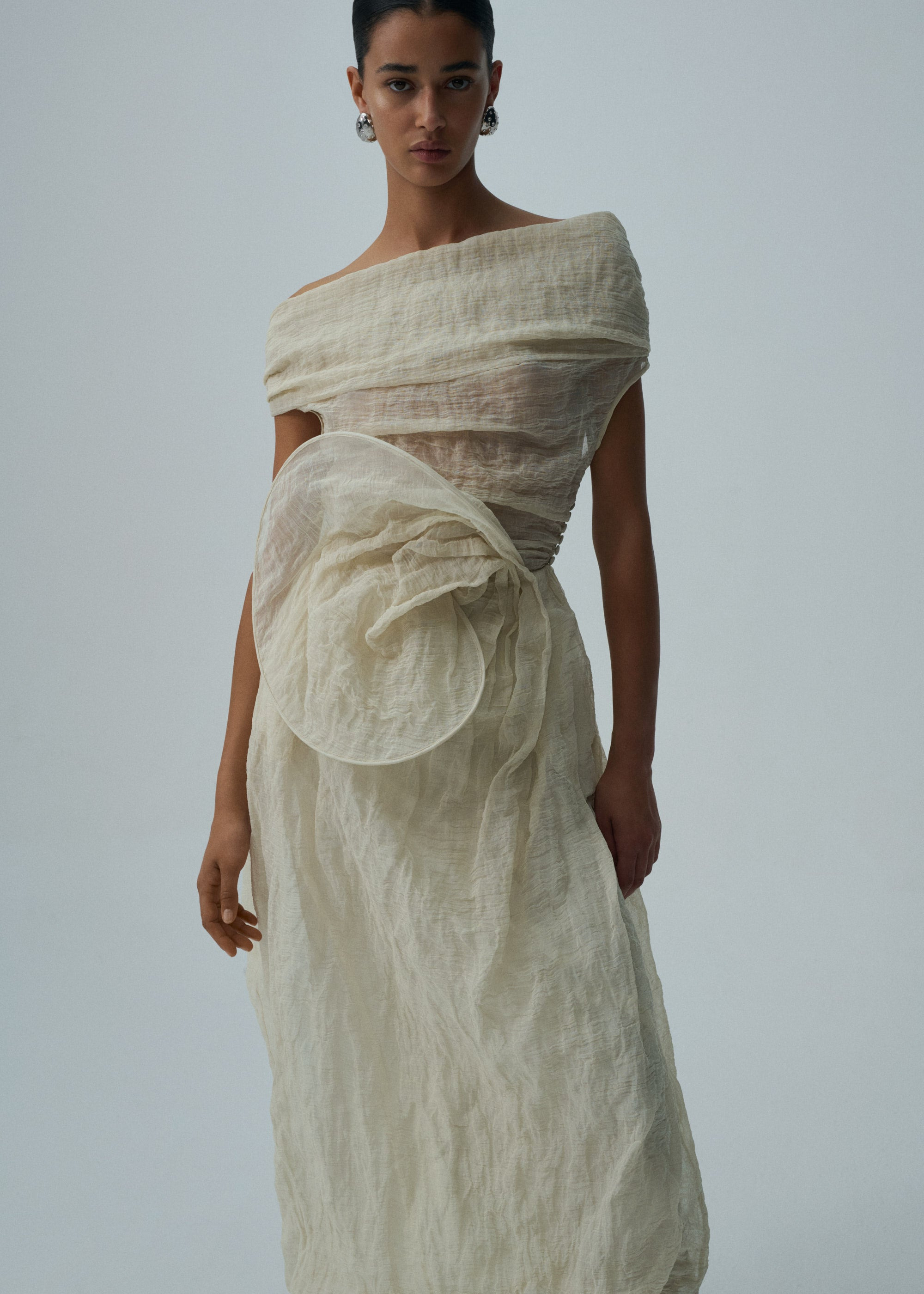 Crinkled cotton bateau blouse in beige - 3