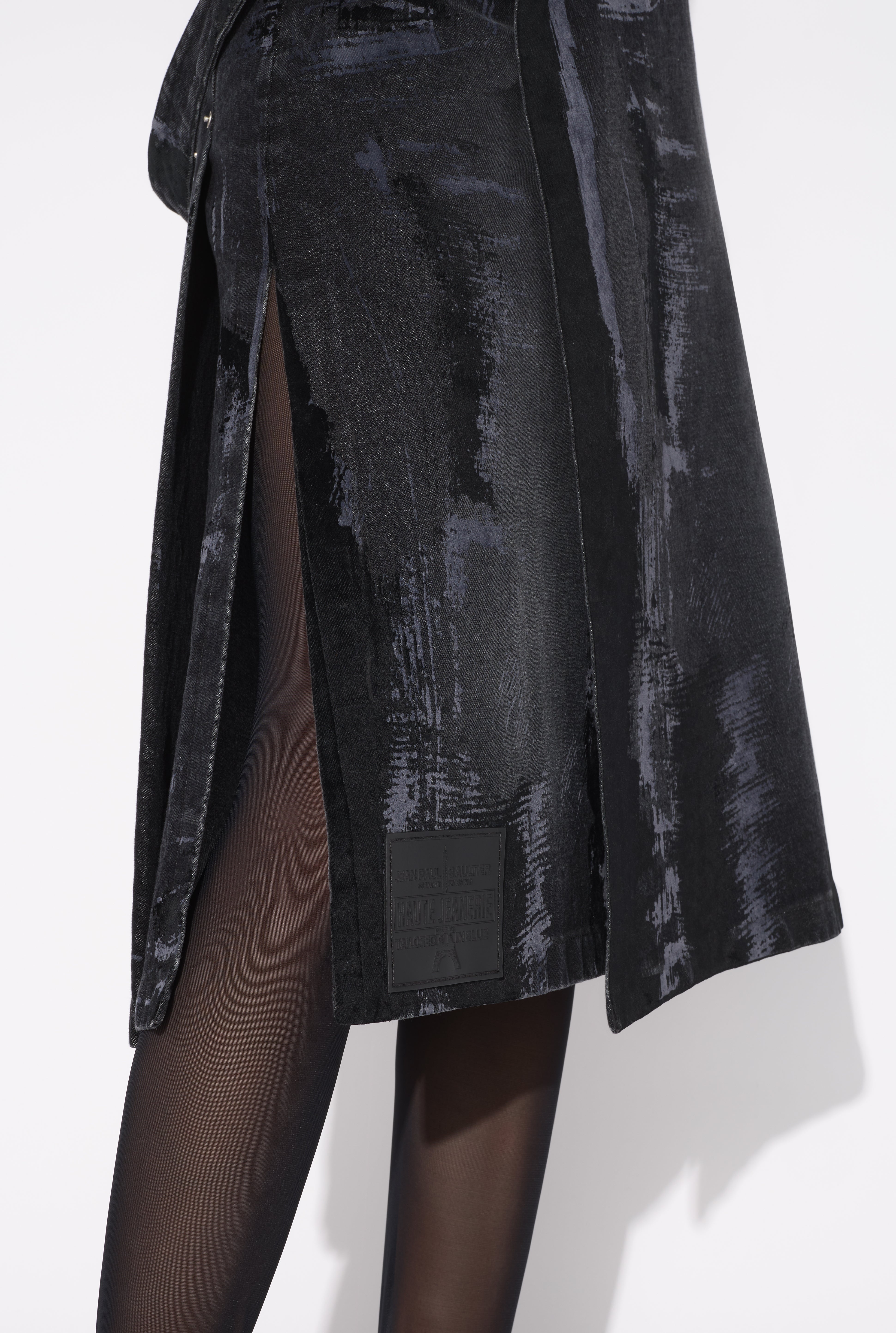 THE FLOCKED DENIM KILT - 5