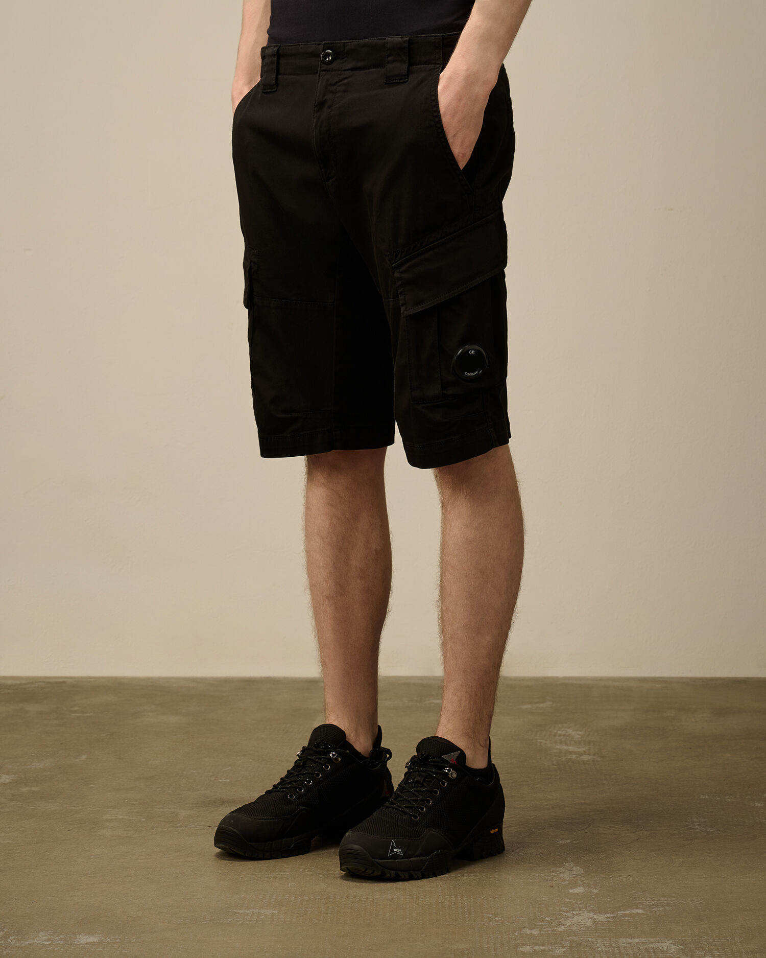 Stretch Sateen Cargo Shorts - 3