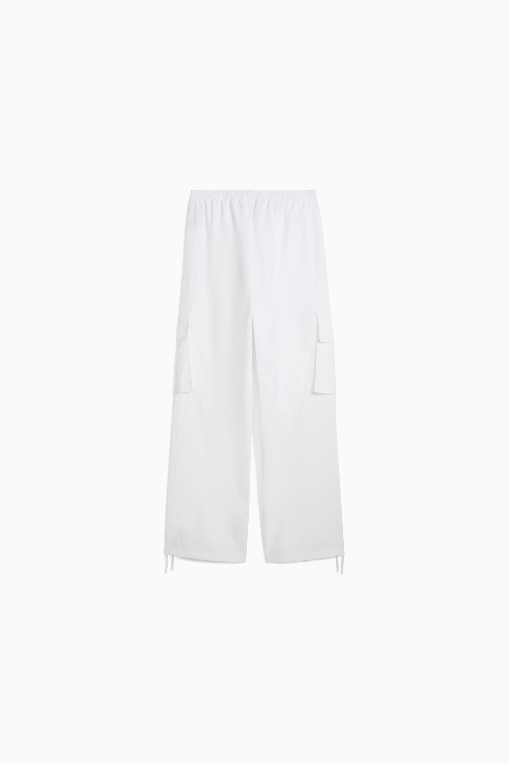 Wardrobe Essentials Women's Relaxed Woven Cargo Pants - 2
