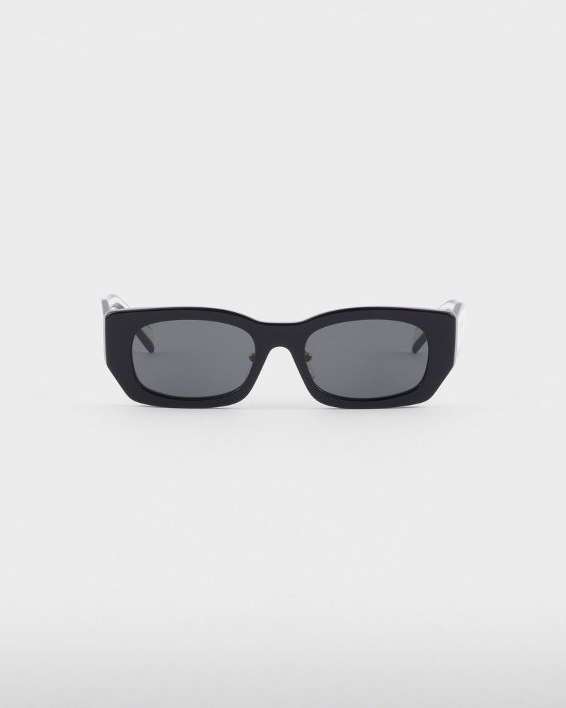Sunglasses with the Prada logo 1