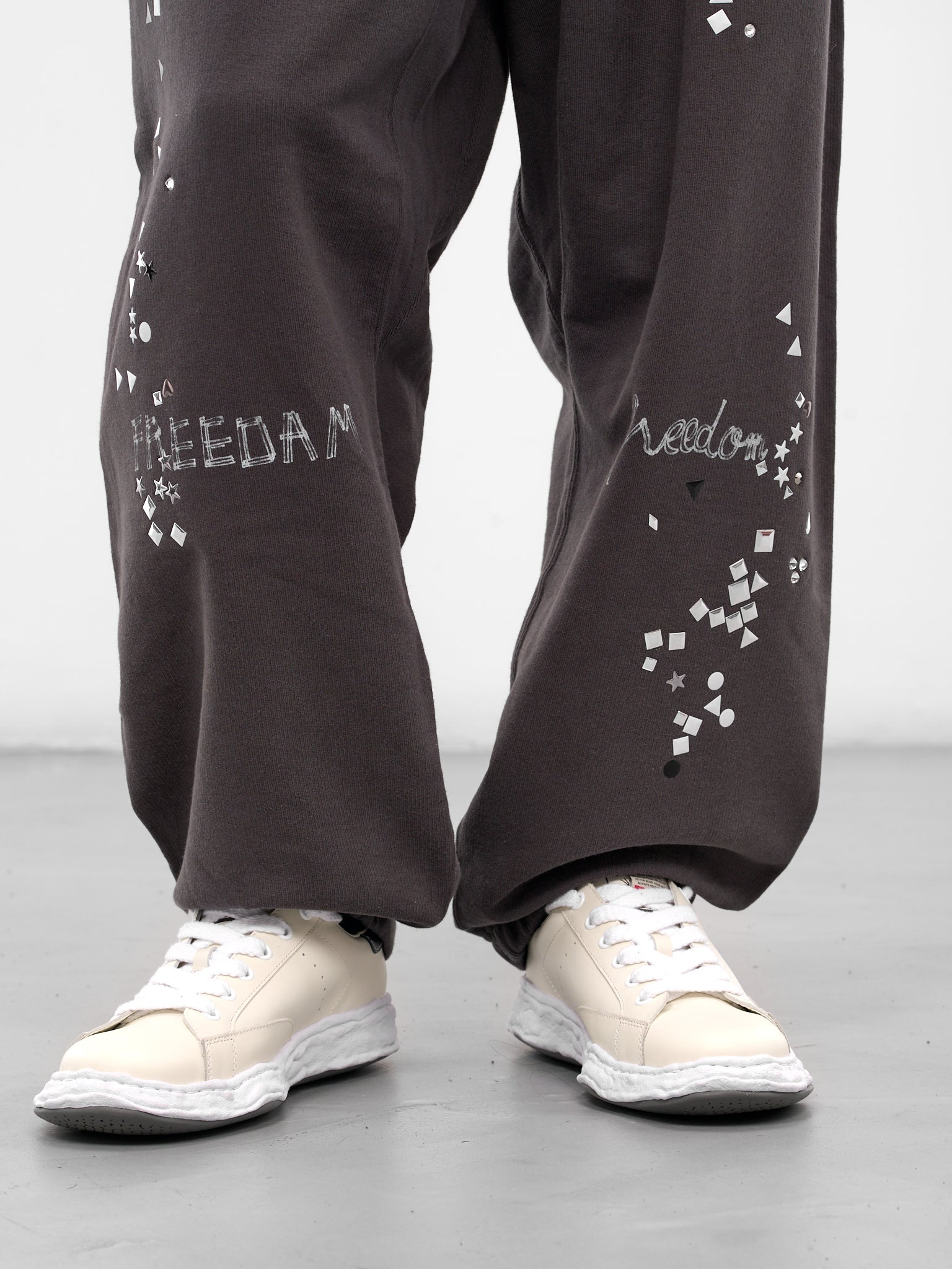 Black Studded Graphic Sweatpants - 4