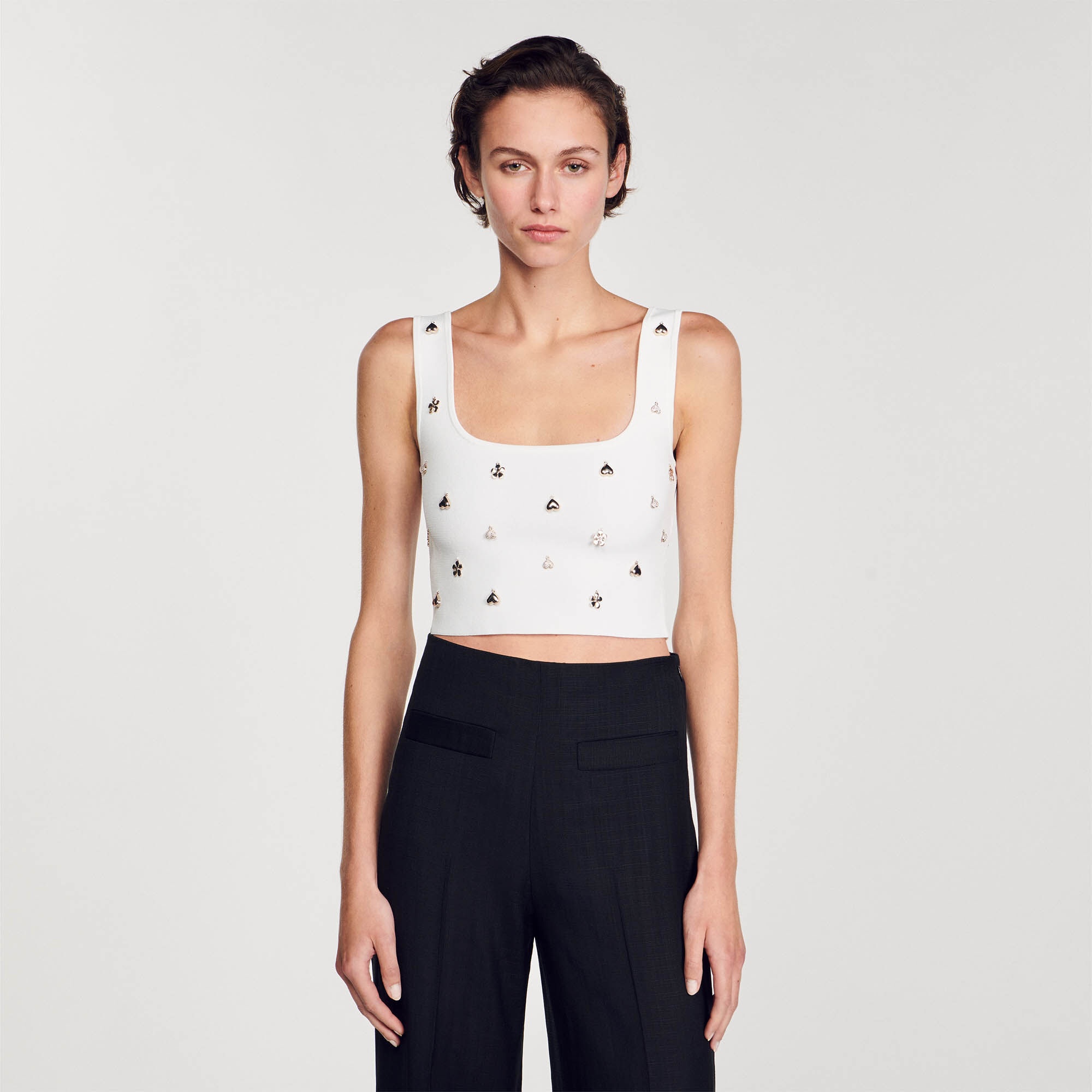 KNIT CROP TOP WITH CHARMS - 5